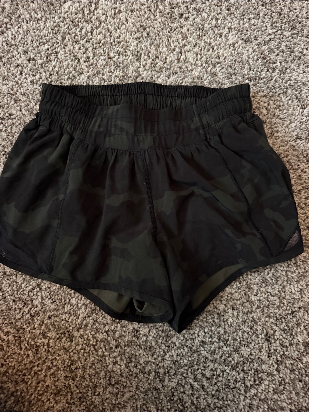 lululemon athletica hottie hot Black & Dark Green Camo Athletic Shorts